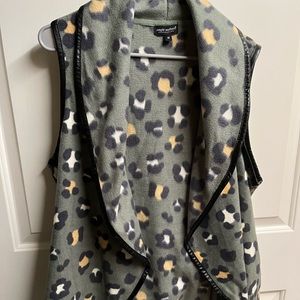 Simply Southern Leopard Vest